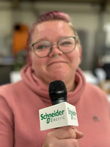 Bandera triangular de plástico Pro+, extragrande